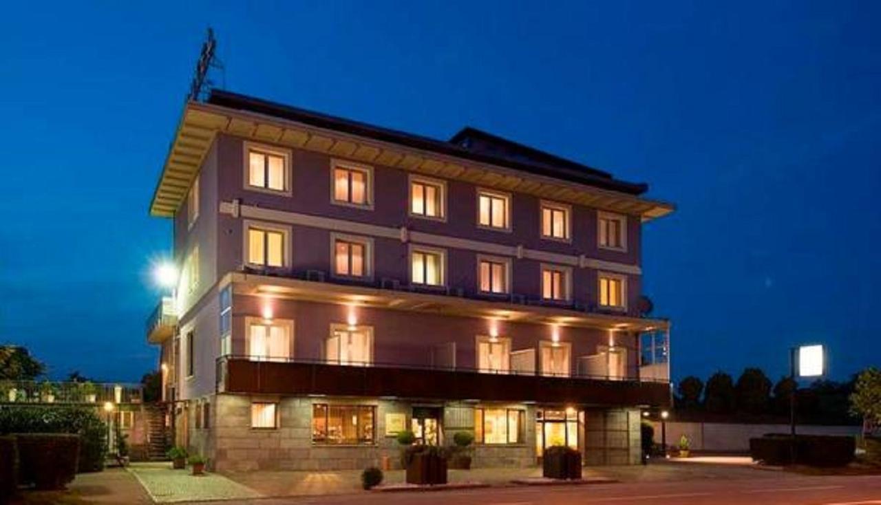 Hotel San Francesco Borgomanero Exterior photo